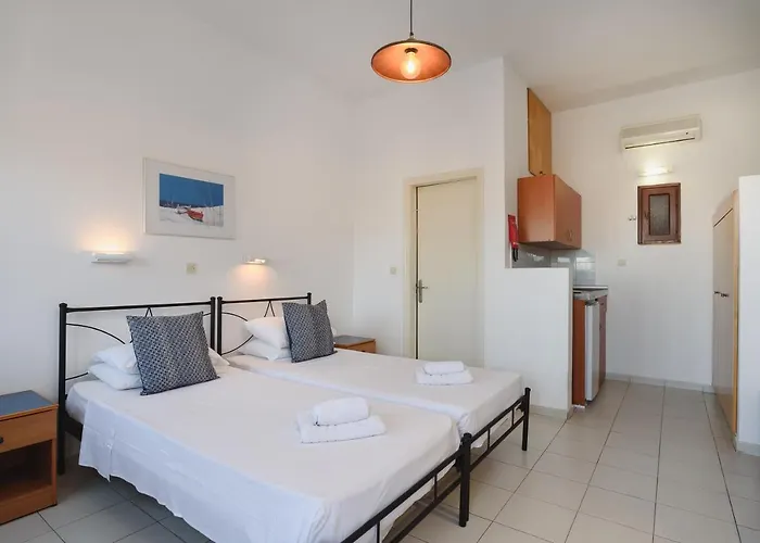 Aphrodite White Studios Apartment *