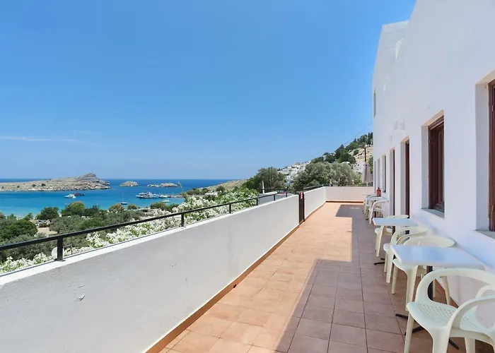 Aphrodite White Studios Apartment *