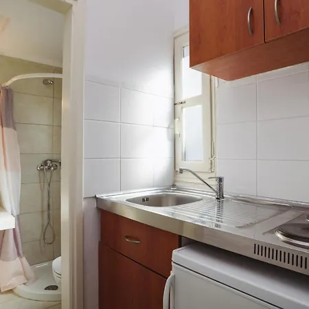 Aphrodite White Studios Apartment Lindos (Rhodes)