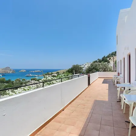 Aphrodite White Studios Apartment *
